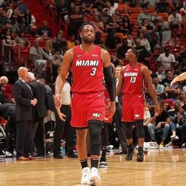 孔德自加盟巴萨以来已打入3粒乌龙球，为同期队内最多（孔德加盟巴萨后已打进3个乌龙球，居同期队内首位）