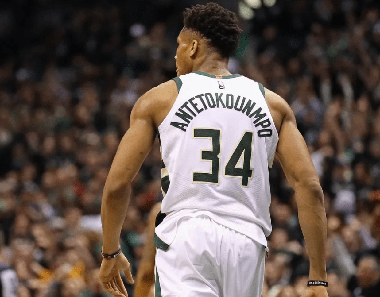 歌游内蒙古 欢乐冰雪季｜雪原赛车！这才是呼伦贝尔冬天的正确打开方式（奔赴内蒙古冰雪季，呼伦贝尔雪原赛车才是冬天的正确打开方式）