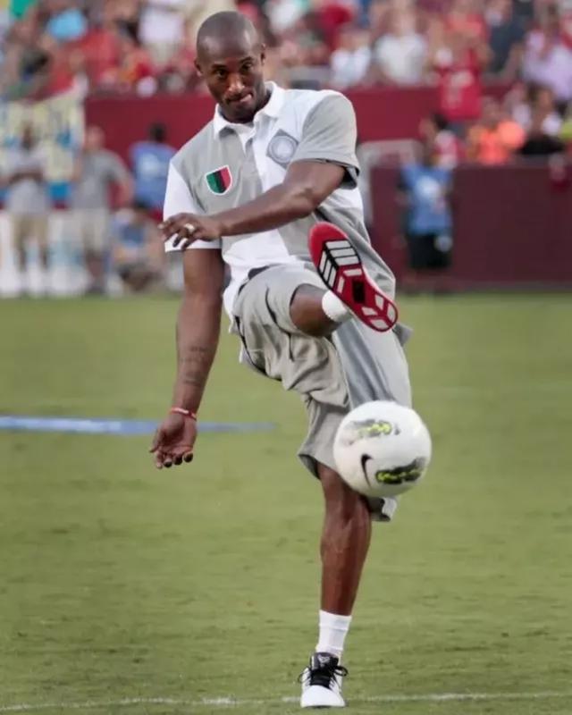 前意甲裁判：索扎不应该执法米兰德比，VAR的选择也有问题（前意甲裁判称索扎不该执法米兰德比，VAR安排同样存在问题）