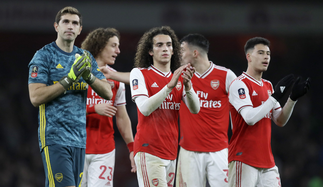 记者：凯帕因在训练中受伤缺席北伦敦德比（记者：凯帕训练中受伤，将无缘北伦敦德比）