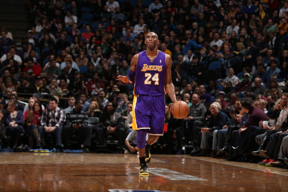 巴萨梅西进球助球队领先塞维利亚（梅西建功，巴萨领先塞维利亚）