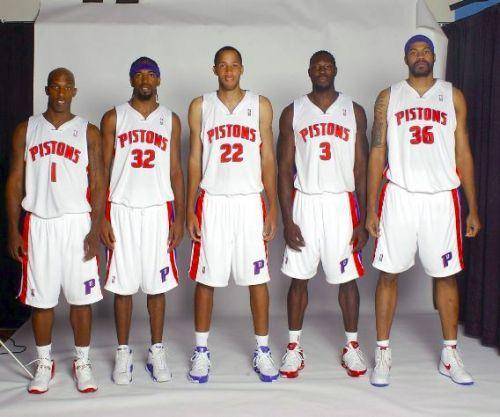 约克：理解有球迷对曼联建新球场不满，但现实是时代会变化（约克：理解球迷对曼联新球场有不满，但必须面对时代变迁）