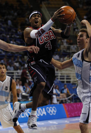 面对韩国梅开二度制胜，拜合拉木荣获本届熊猫杯赛事MVP（梅开二度制胜韩国，拜合拉木荣膺熊猫杯MVP）