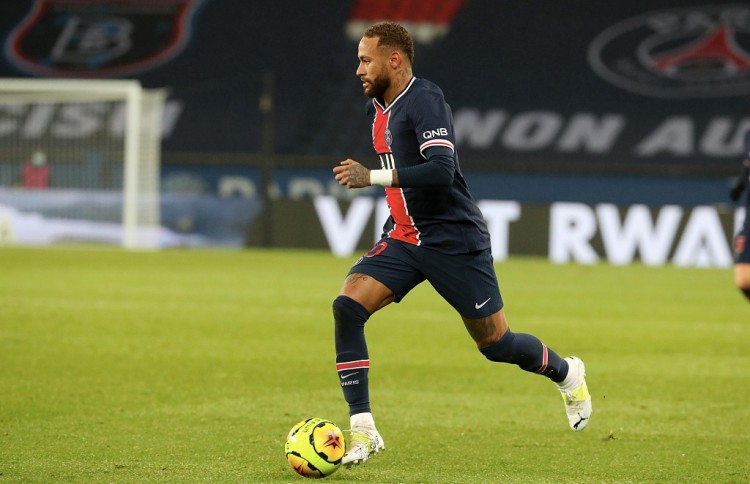 米兰官方欢迎里贝里造访米兰内洛，并发布其与迈尼昂合影（米兰官宣：里贝里到访米兰内洛，与迈尼昂合影曝光）