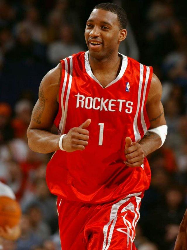 雄鹿击败篮网结束尴尬7连败&同时送篮网4连败（雄鹿力克篮网止住7连颓，同时送篮网遭遇4连败）