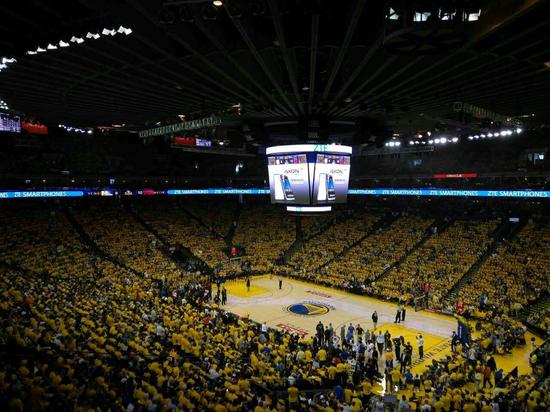 新发型，格列兹曼剪了一个超短寸头（格列兹曼焕新造型：清爽超短寸头亮相）