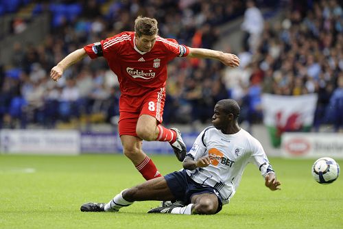 罗马诺：利物浦对伊萨克的首份报价为1.2亿镑+浮动（罗马诺：利物浦首报1.2亿英镑+浮动条款求购伊萨克）