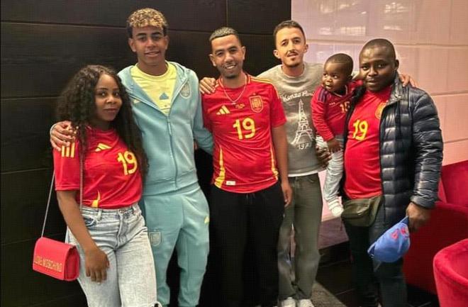 日企被曝拖欠皇家社会巨额赞助款，今夏差点让巴萨取消东亚行（日本企业被指欠付皇社巨额赞助，今夏险令巴萨东亚行告吹）