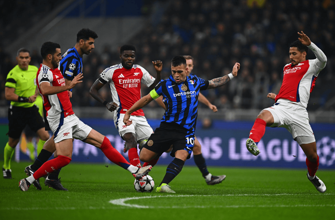 王曼昱横扫华裔名将，王楚钦11-4降维打击，国乒8-0韩国豪取5连胜（王曼昱横扫华裔劲敌，王楚钦11-4统治全场，国乒8-0韩国豪取五连胜）