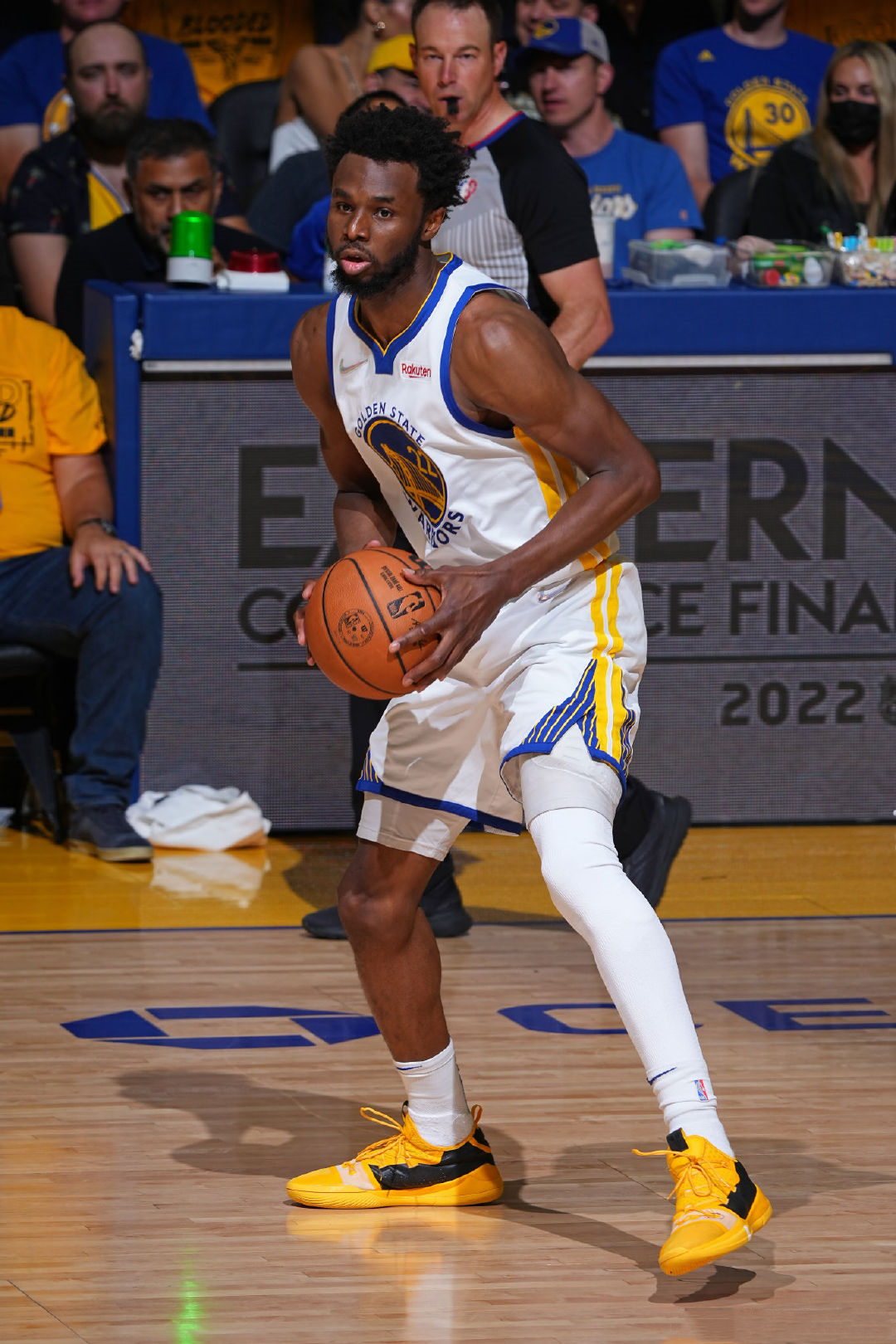 马卡：皇马本赛季防空能力薄弱，失球中有三成为对手头球破门（马卡：皇马本季高空防守不佳，失球中三成为对手头球所致）