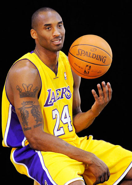 媒体人：中国女足有必要请洋帅吗，面上是孙雯管，实际是谁？（媒体人：女足是否该引进外籍主帅？表面由孙雯主抓，背后实际拍板者是谁？）