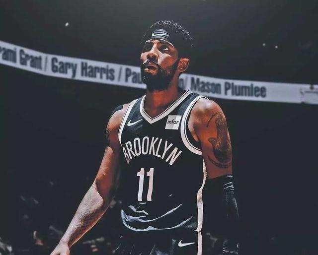 FC26坚不可摧：萨拉赫领衔，萨卡、莫德里奇、卡马文加在列（FC26铁壁阵容：萨拉赫挂帅，萨卡、莫德里奇、卡马文加齐聚）